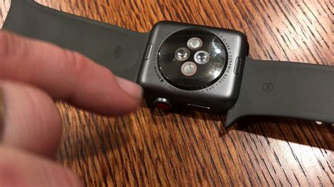 trouble removing apple watch band